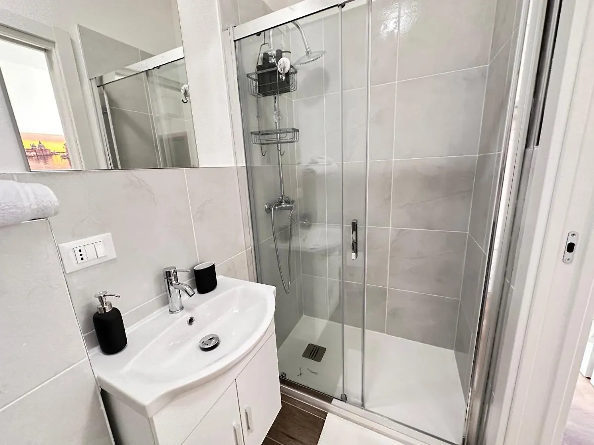 Calima Apartments Marghera 0*,