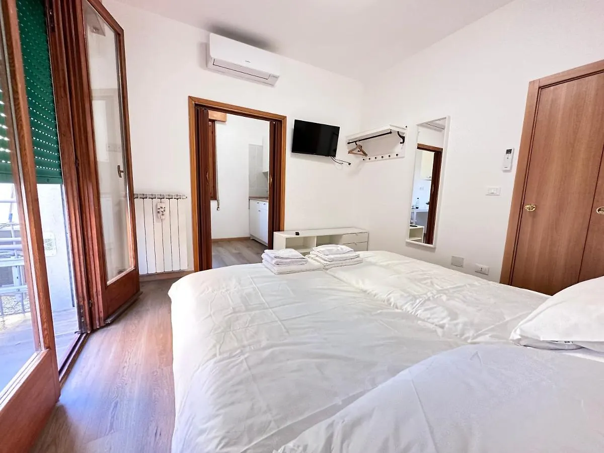 Calima Apartments Marghera 0*,