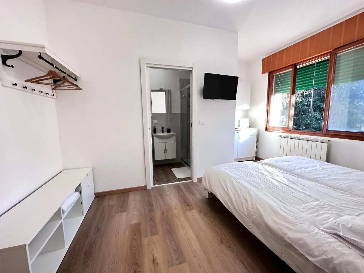 Calima Apartments Marghera Guest house