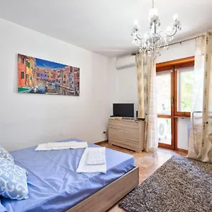  Guest house Venice City - With Private & Bathroom, Ac & Tv