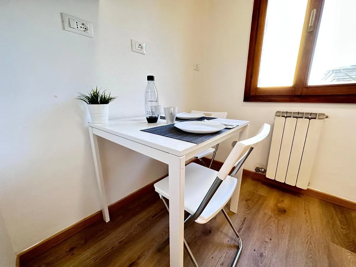 Pensjonat Calima Apartments Marghera Włochy