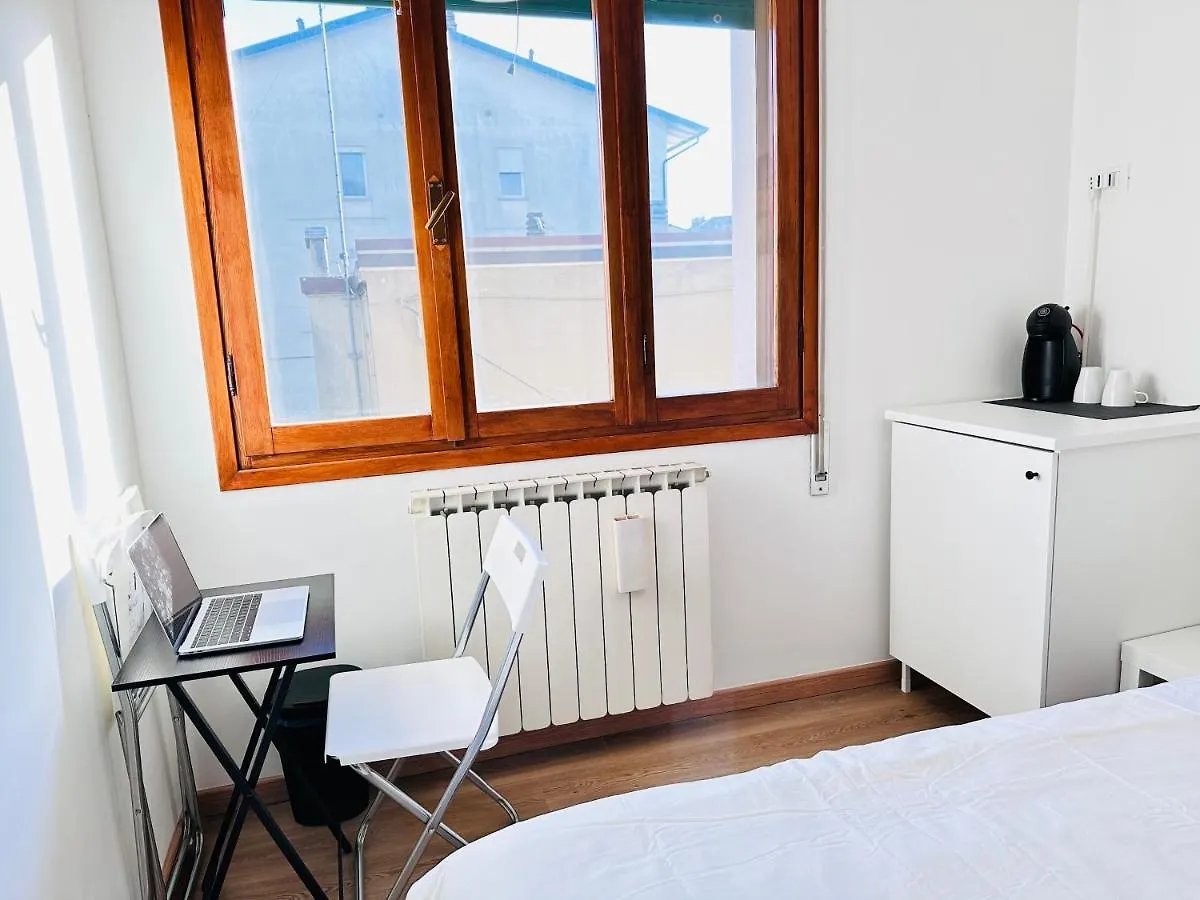 Calima Apartments Marghera Pensjonat